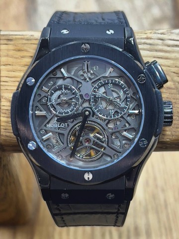 Часы Hublot