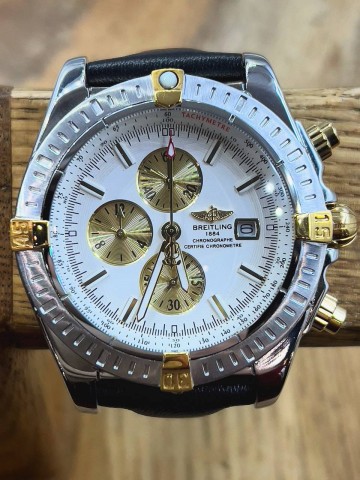 Часы Breitling