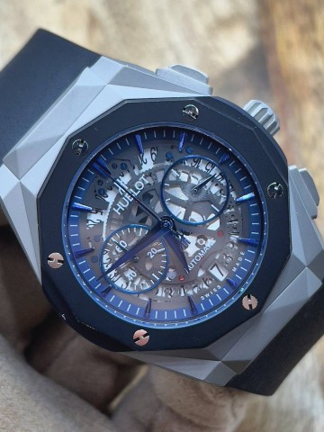 Часы Hublot