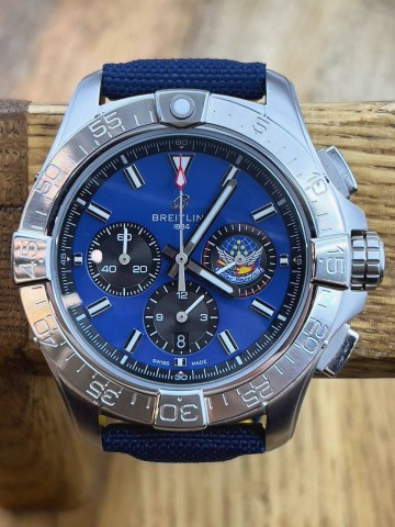 Часы Breitling