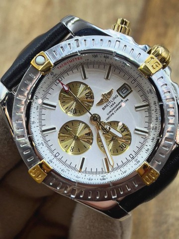 Часы Breitling