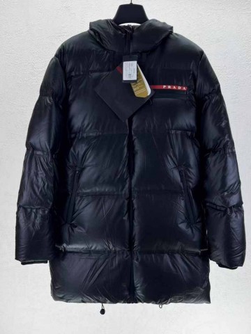 Пуховик Prada