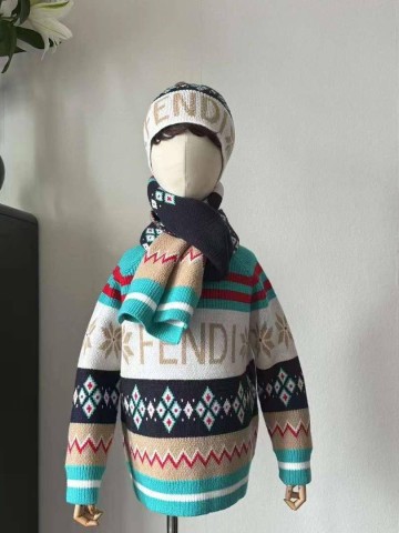Свитер Fendi