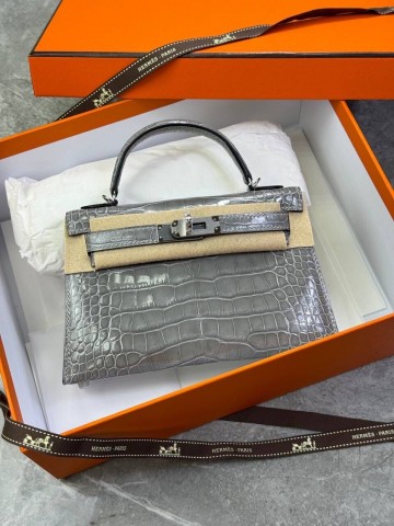 Сумка Hermes из кожи крокодила