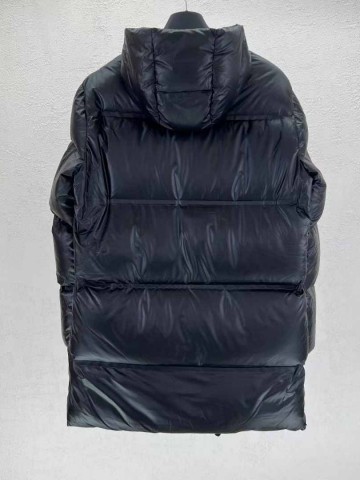 Пуховик Prada
