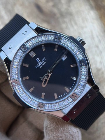 Часы Hublot