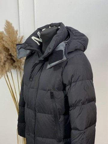 Пуховик Moncler