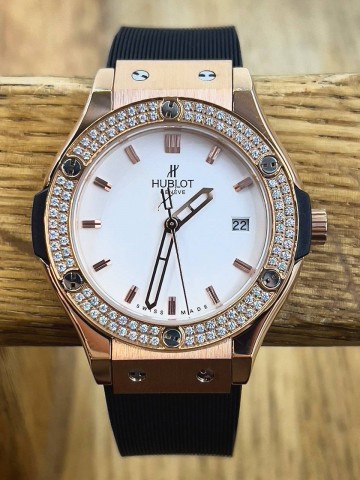 Часы Hublot