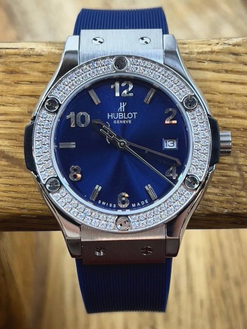 Часы Hublot