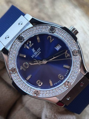 Часы Hublot