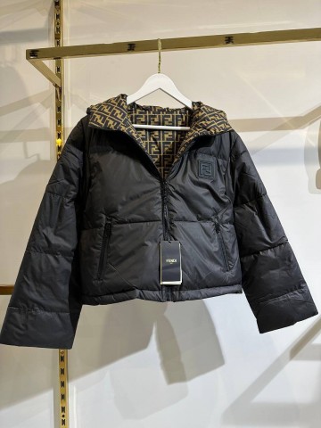 Двусторонний пуховик Fendi