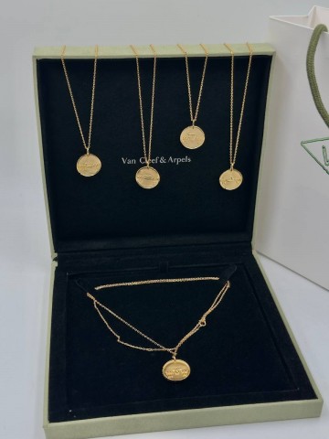 Кулон Van Cleef & Arpels