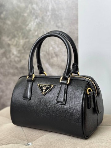 Сумка Prada
