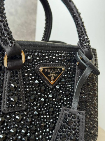 Сумка Prada