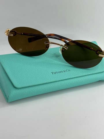 Солнцезащитные очки Tiffany & Co.