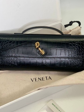 Клатч Bottega Veneta