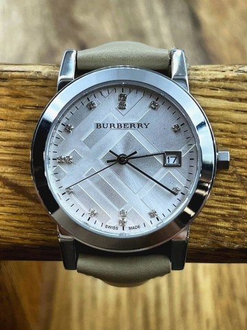 Часы Burberry