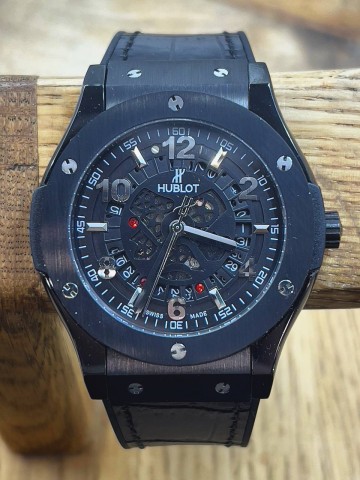 Часы Hublot