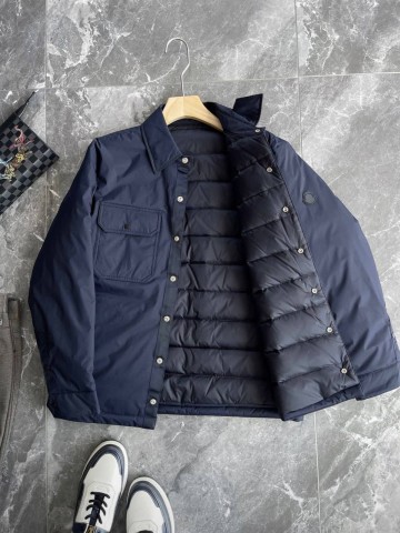 Пуховик Moncler