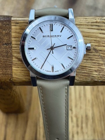 Часы Burberry