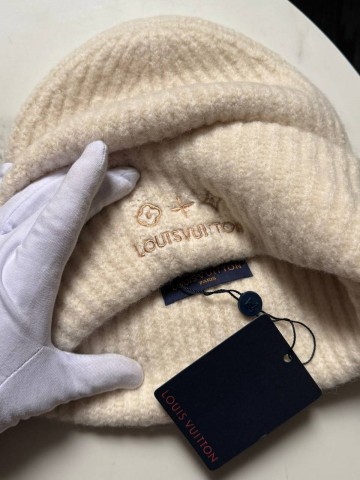 Шапка Louis Vuitton