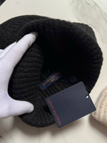 Шапка Louis Vuitton