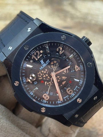 Часы Hublot