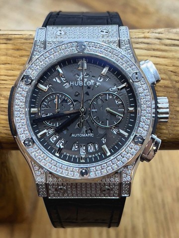 Часы Hublot