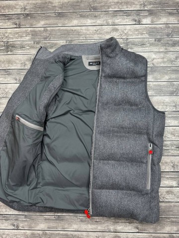 Безрукавка Kiton