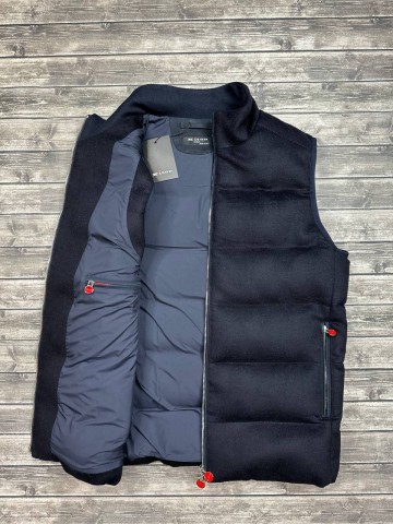 Безрукавка Kiton