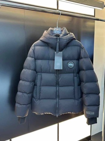 Пуховик Canada Goose