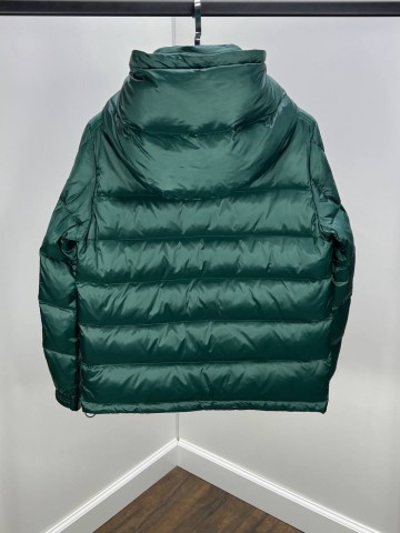 Пуховик Moncler