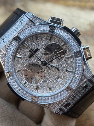 Часы Hublot
