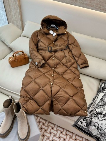 Пуховик MaxMara