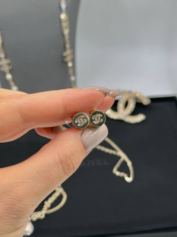 Серьги CHANEL