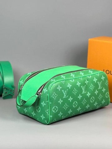 Несессер Louis Vuitton