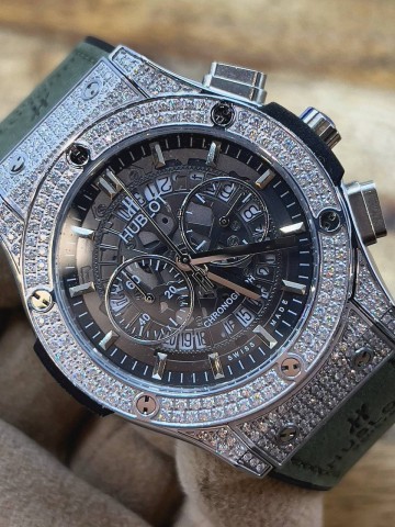 Часы Hublot