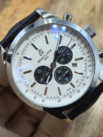 Часы Breitling