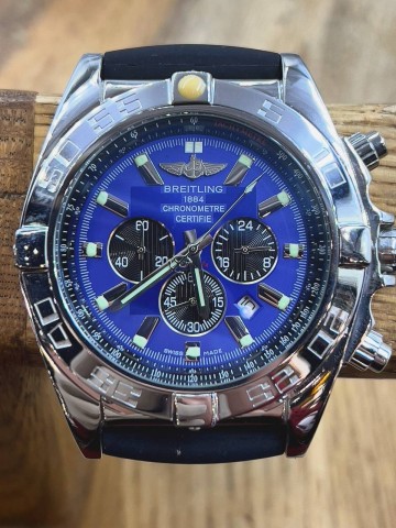 Часы Breitling