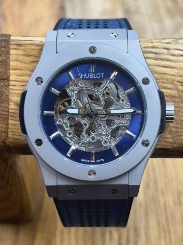 Часы Hublot