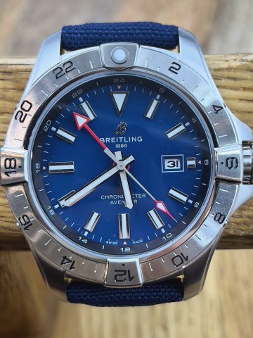 Часы Breitling