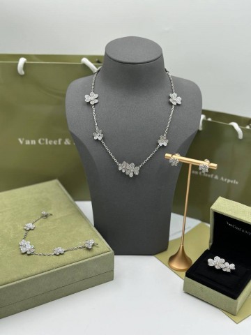 Серьги Van Cleef & Arpels