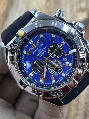 Часы Breitling