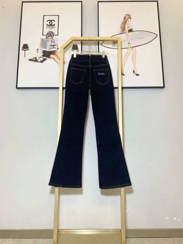 Джинсы Prada