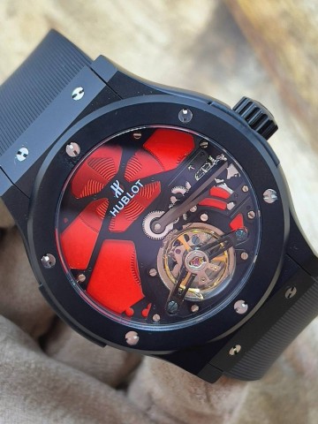 Часы Hublot