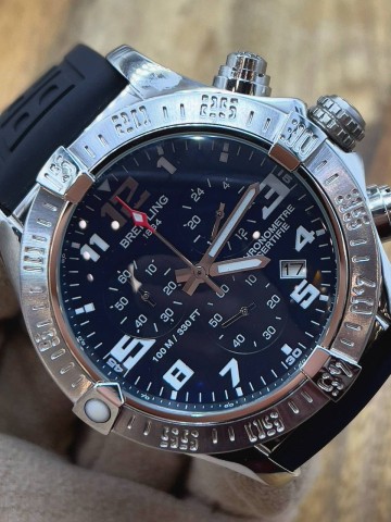 Часы Breitling