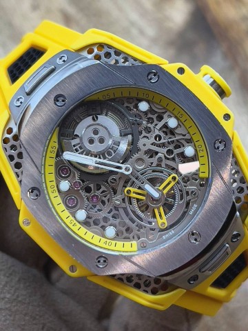 Часы Hublot