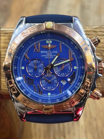 Часы Breitling