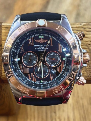 Часы Breitling