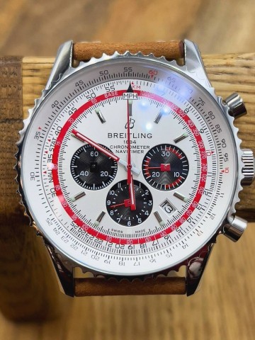 Часы Breitling